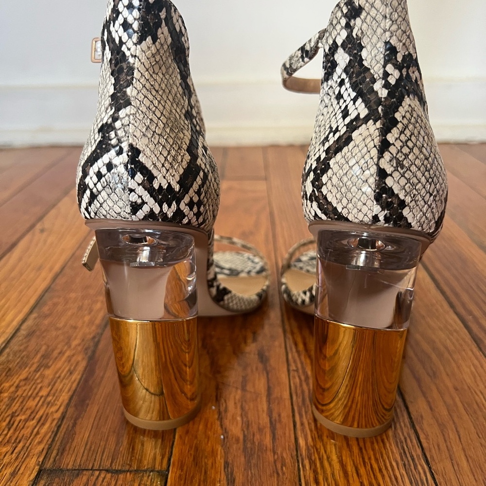 Shoe Dazzle Black and White Snakeskin Heels with Gold Block Heel - Picture 2 of 6